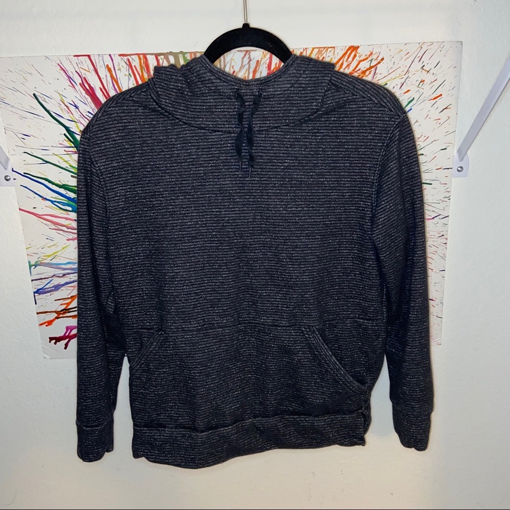 Champion sweatshirt. Champion women’s pull over